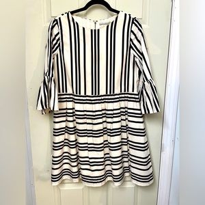 SALE! Alice & Olivia Black, Cream/White Dress.
